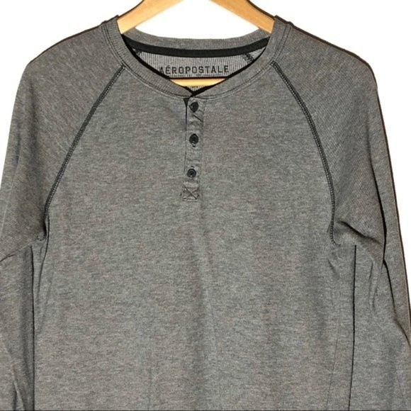 Aeropostale Heathered Gray Thermal 3 Butto… - Picture 2 of 6